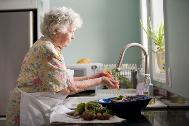 Dementia care at Maplebrook Care Home